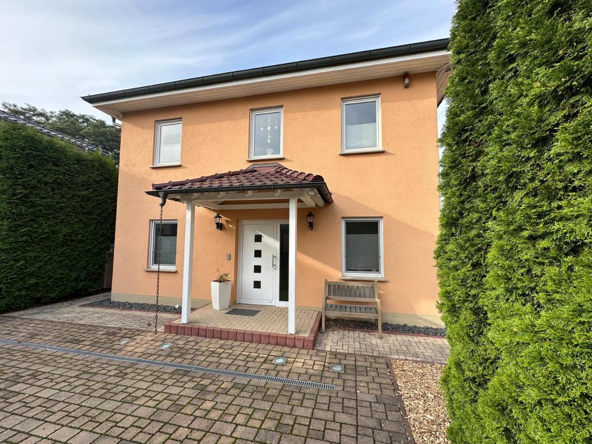 Stadtvilla In Leipzig 7 Personen 3 Schlafzimmer 2 Baeder Garten Und Terrasse Zentral Gelegen Messe Innenstadt Seen 外观 照片
